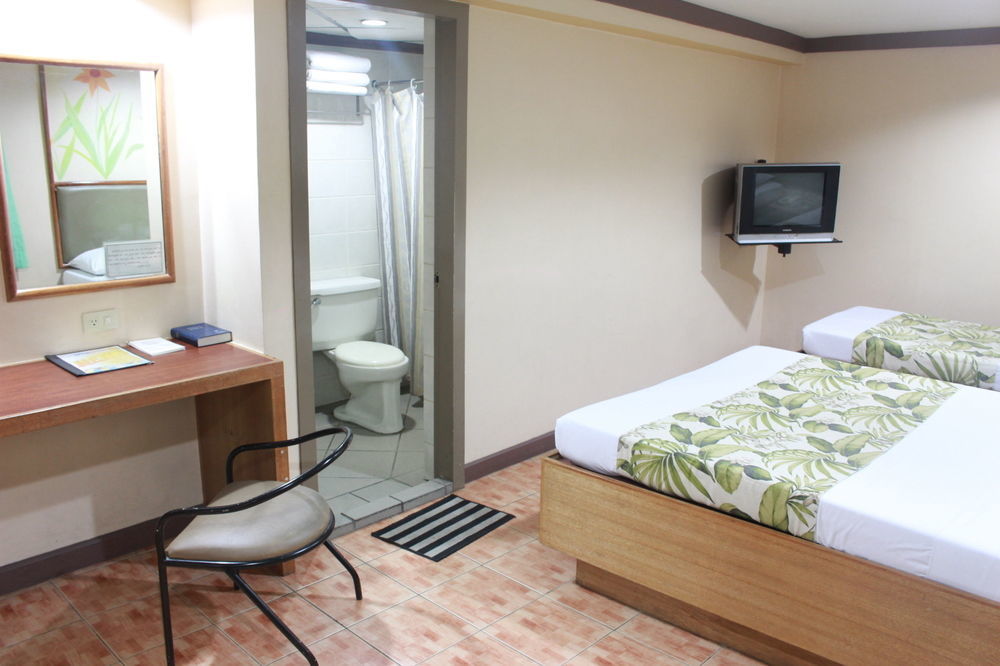 Pinoy Pamilya Hotel Pasay Eksteriør bilde