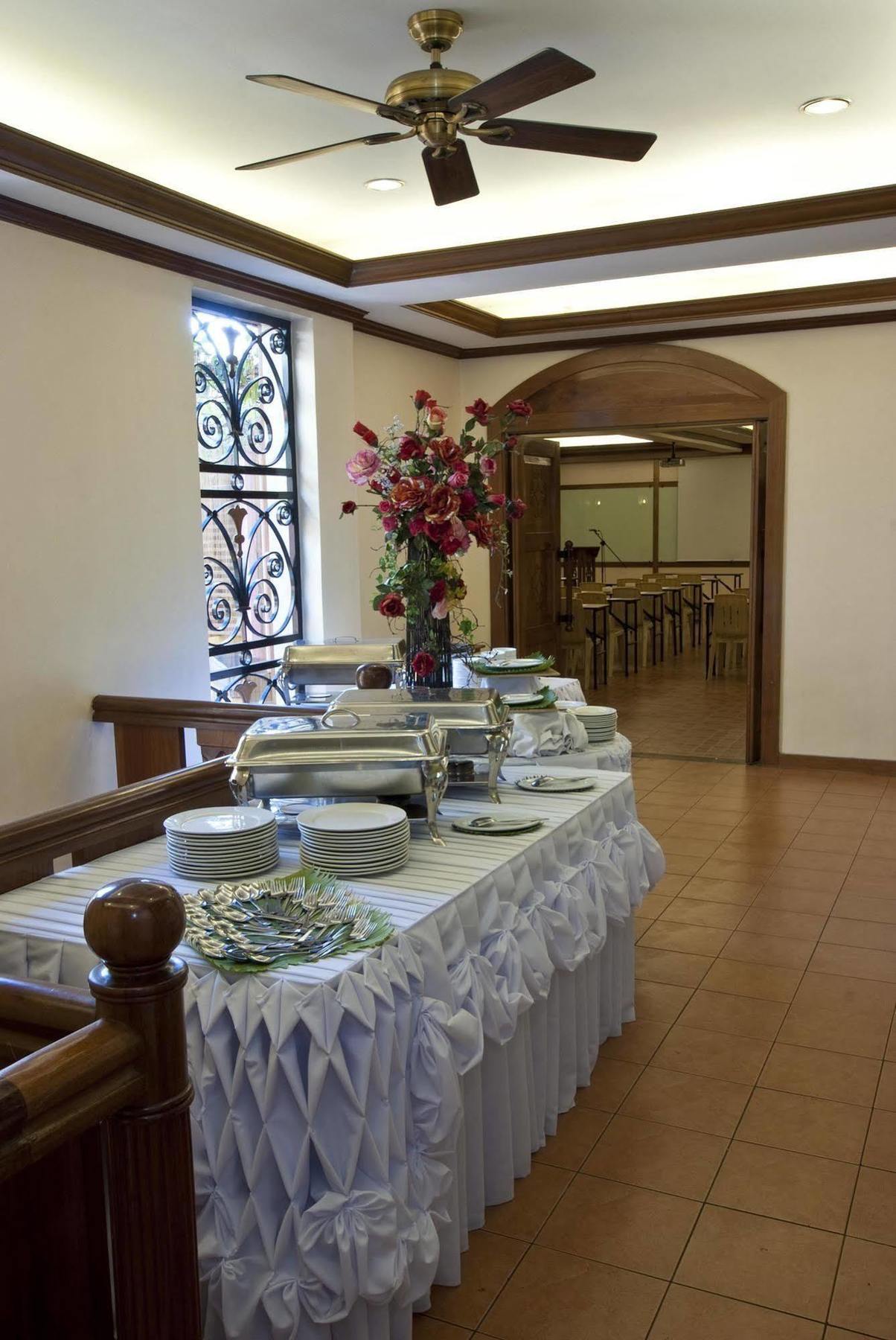 Pinoy Pamilya Hotel Pasay Eksteriør bilde